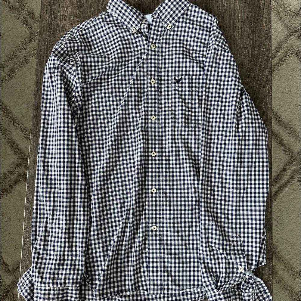 American Eagle Navy Boue checkered button down